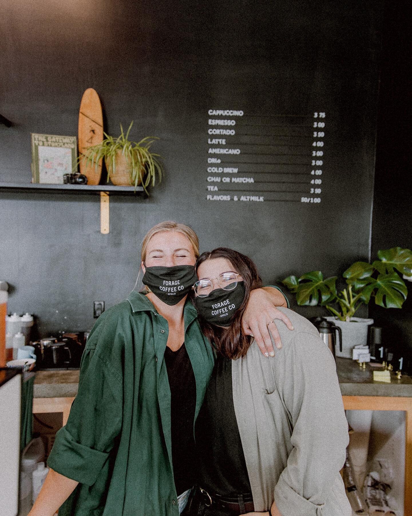 whoever can guess these two lovely ladies names 
(spelled correctly)
w/o cheating 
(the man above will know 🙏🏻) 

😇GET&rsquo;S A FREE LATTE 🥳

ready
set
GOOO!