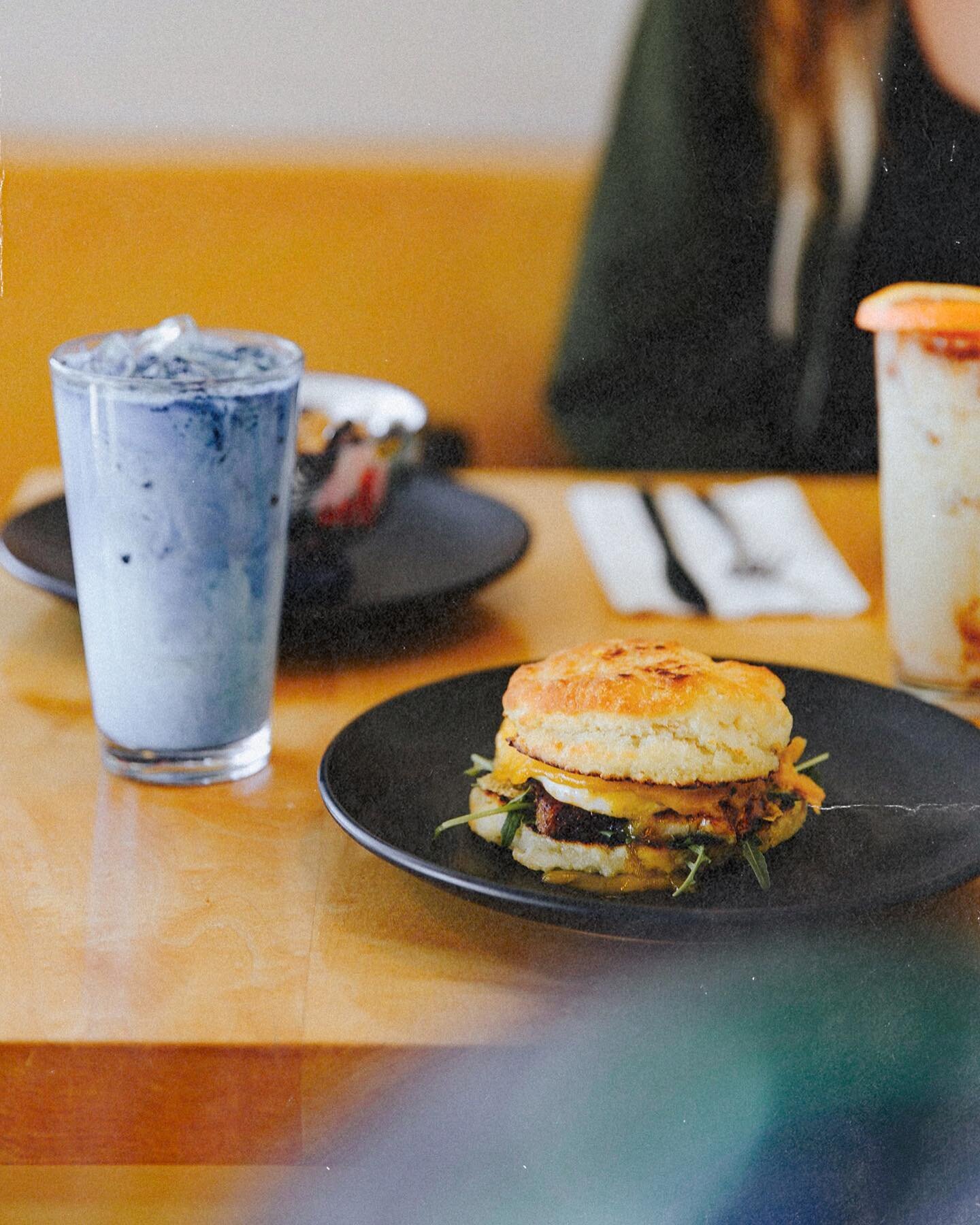 we don&rsquo;t need to sell you on our roasted pork-belly sandwich,
cause it&rsquo;s just that good.

but also,
should we film a @mcdonalds-esque commercial???? @arturoendez ???