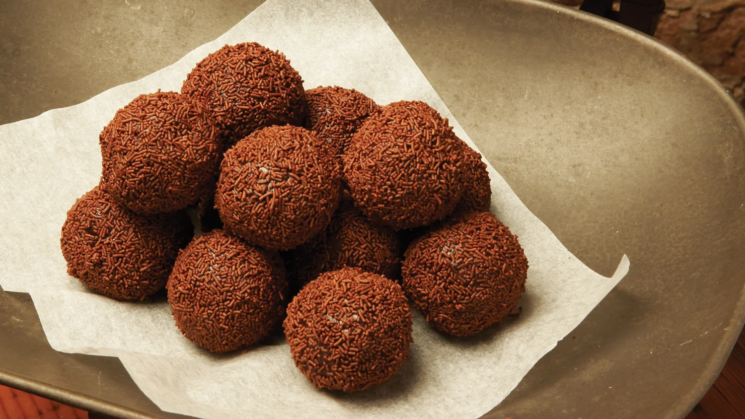 Chocolate-Balls-1500--x-844.jpg