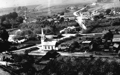 This photo of Soquel looks like New England! What happened to all the Spanish-Mexican-Catholic stuff? When and how did the Protestants take over? What the hell happened?