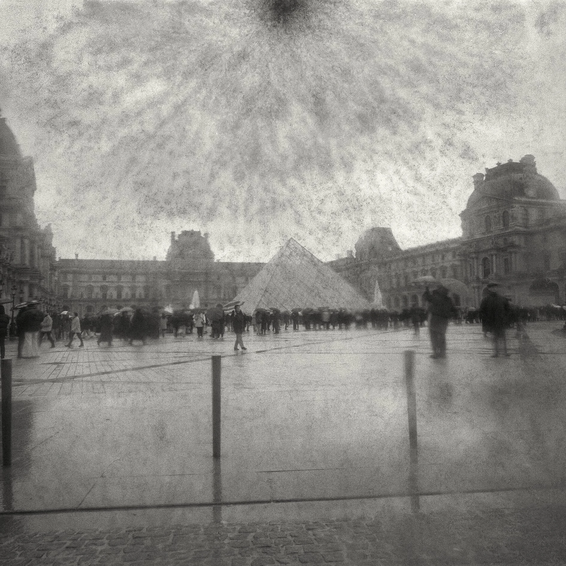 Adrift in Time 時間的漫遊 by Chun Wai 04.jpg