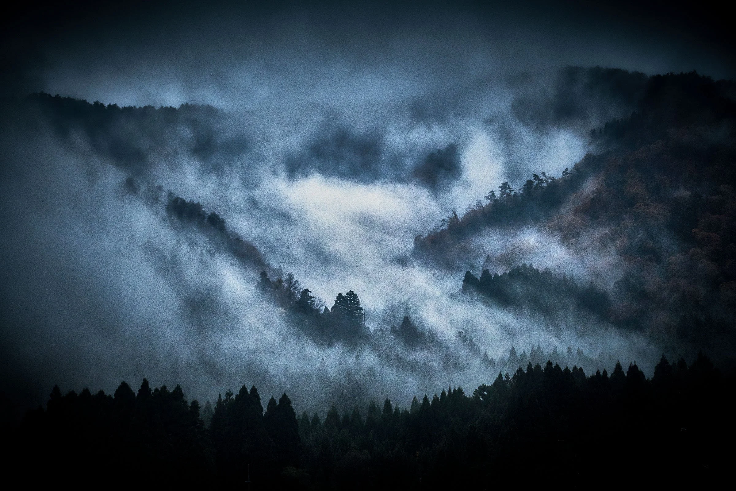 Foggy mountains in Japan by Yasuhiro Ogawa