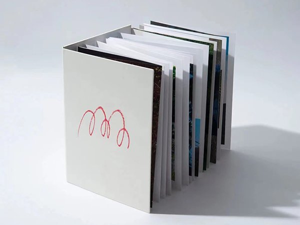 Photo Book: White Hole 白洞 | MouHoo 某