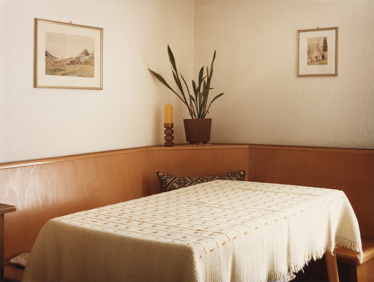 Thomas Ruff, Interieur 6B , 1980