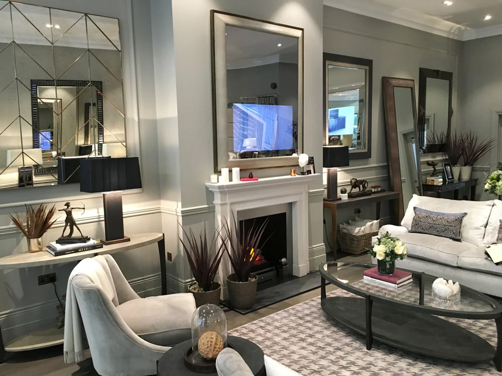 LONDON SHOWROOM