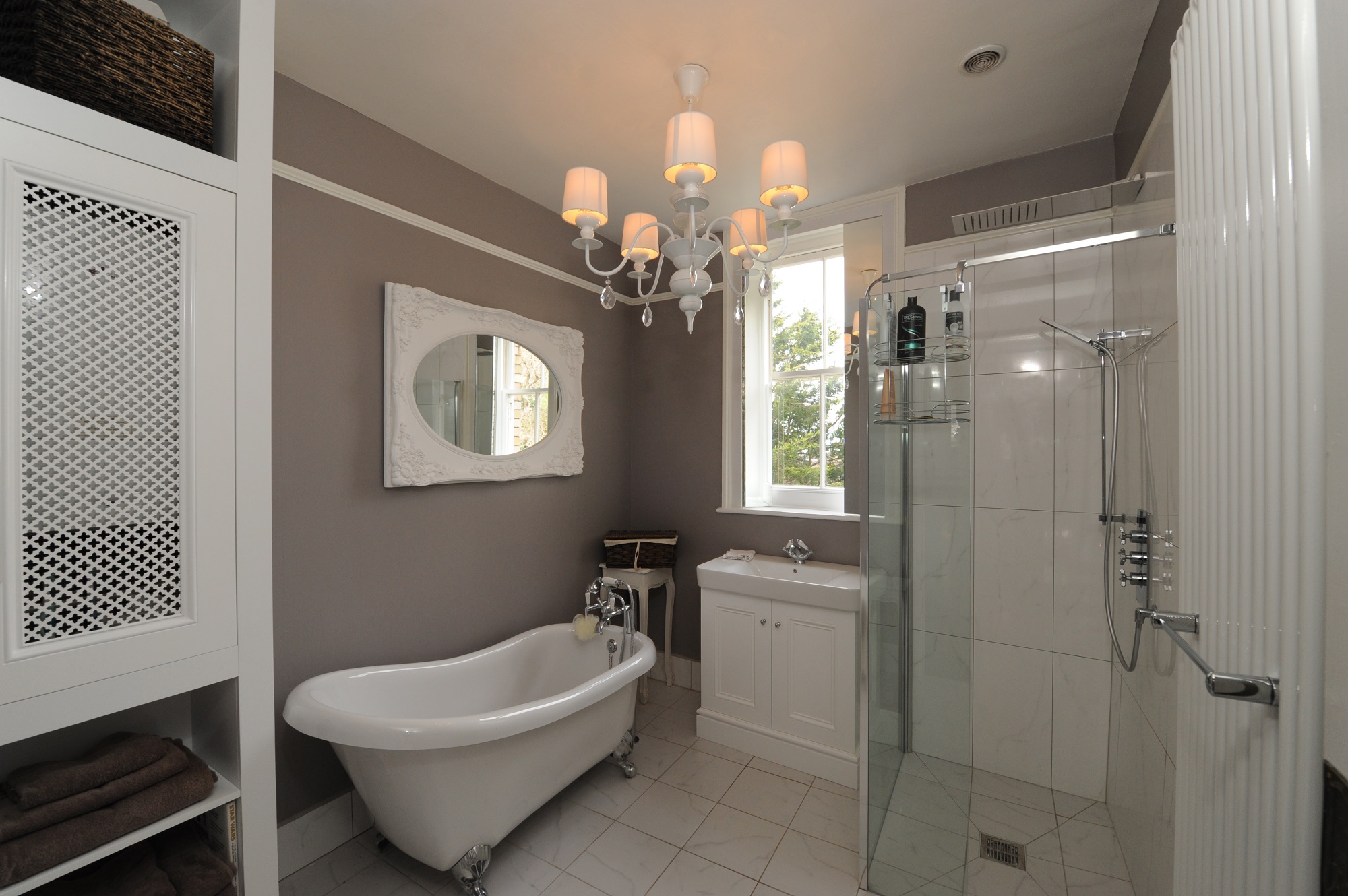 Hillcrest Bathroom.JPG