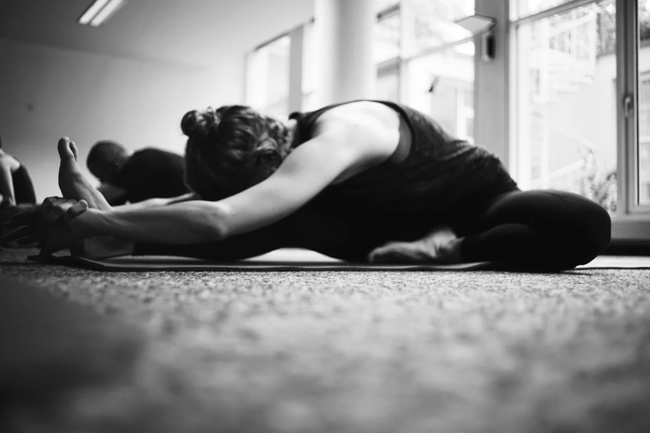 Herbst/Winter 2016 23. – 26.9. Loftyoga Bielefeld – 30h Ashtanga Yoga Adjustment Intensive 30.9. – 3.10. Maitri Yoga Volkmarsen –30h Ashtanga Yoga Adjustment Intensive 8. – 9.10.2016 AYM München – Mysore Style & Asana Werkstatt: Surya Namaskar & Wunschaltungen 14. – 16.10.2016 Julianne Yoga Centrum – Mysore Style & Asana Werkstatt: Surya Namaskar, Grundhaltungen & Grundfaltungen und Standing Postures 5. – 6.11.2016 ErgoVitas Hohenstein-Ernstthal – Lebendiger Atem – Yoga Werkstatt: Surya Namaskar, Rückbeugen, stehende Haltungen und Pranayama 12. – 13.11.2016 AHAM Yoga Stuttgart – Mysore Style & Asana Werkstatt: Surya Namaskar & sitzende Haltungen 26. – 27.11. & 3. - 4.12.2016 – 30h Ashtanga Yoga Adjustment Intensive in Ulm 7. – 8.1.2017 YOGABANDE Hannover – Janoschs Turnstunde Internal Form, Mysore Style und Asana Werkstatt yoga to the people. www.janoschs-turnstunde.com