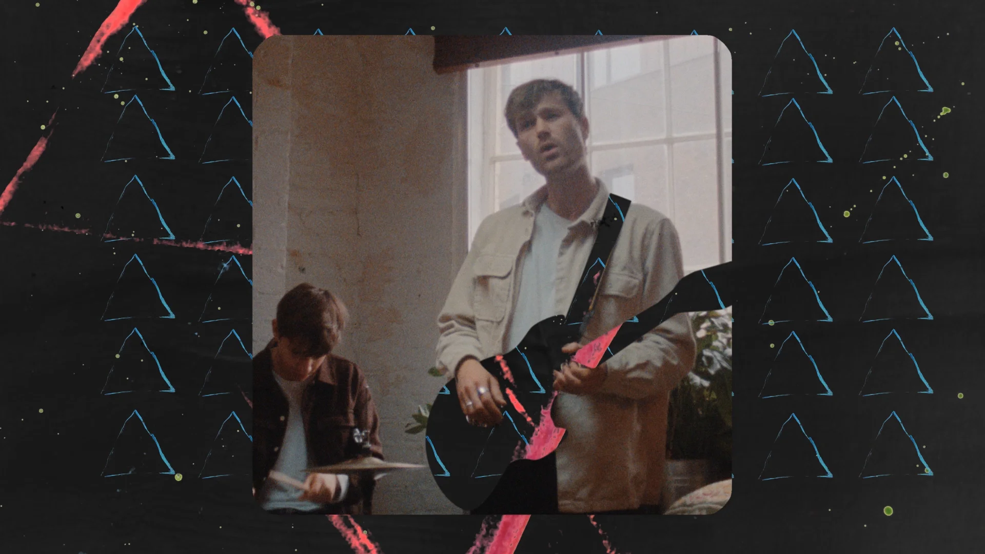 Gengahr - _I'll Be Waiting_.00_02_09_12.Still016.jpg
