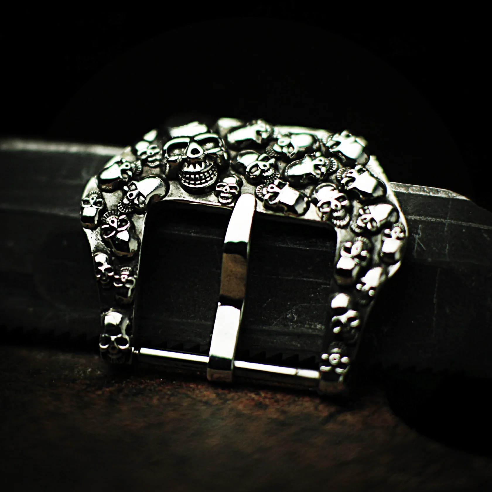 LJ134 SKULLBUSTER USD.$79