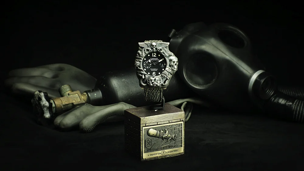 LD004 Gamma Watch Stand — L'invitta Legione