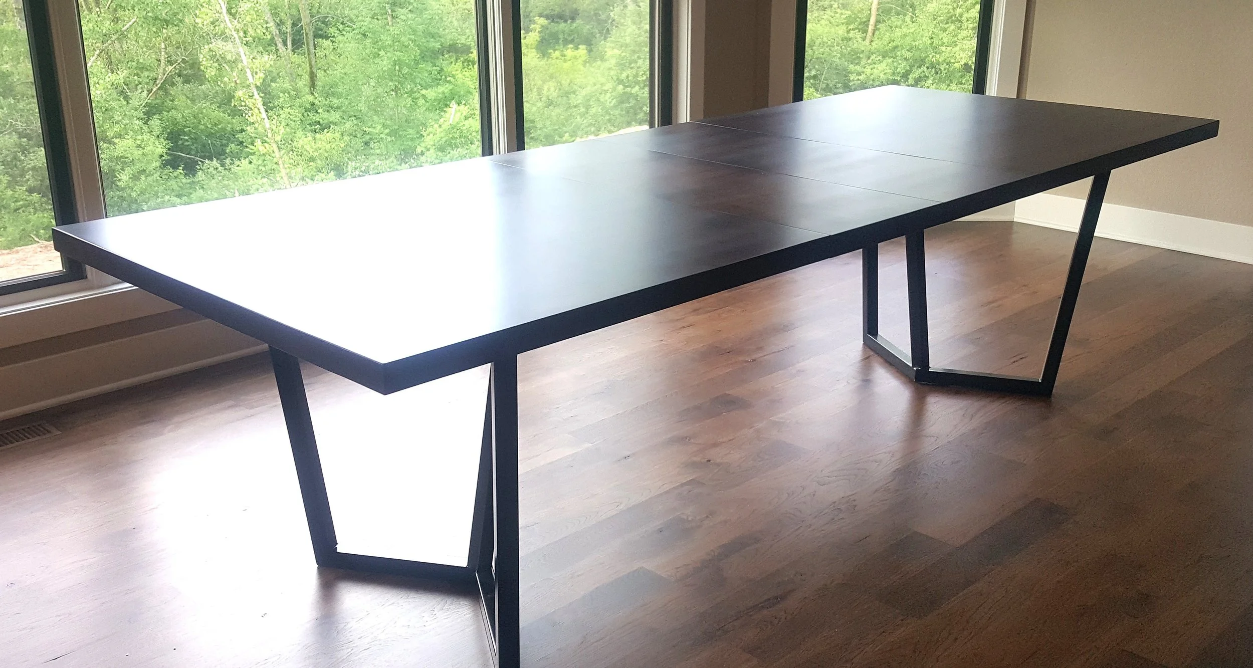 Metal Leg Table 6.jpg