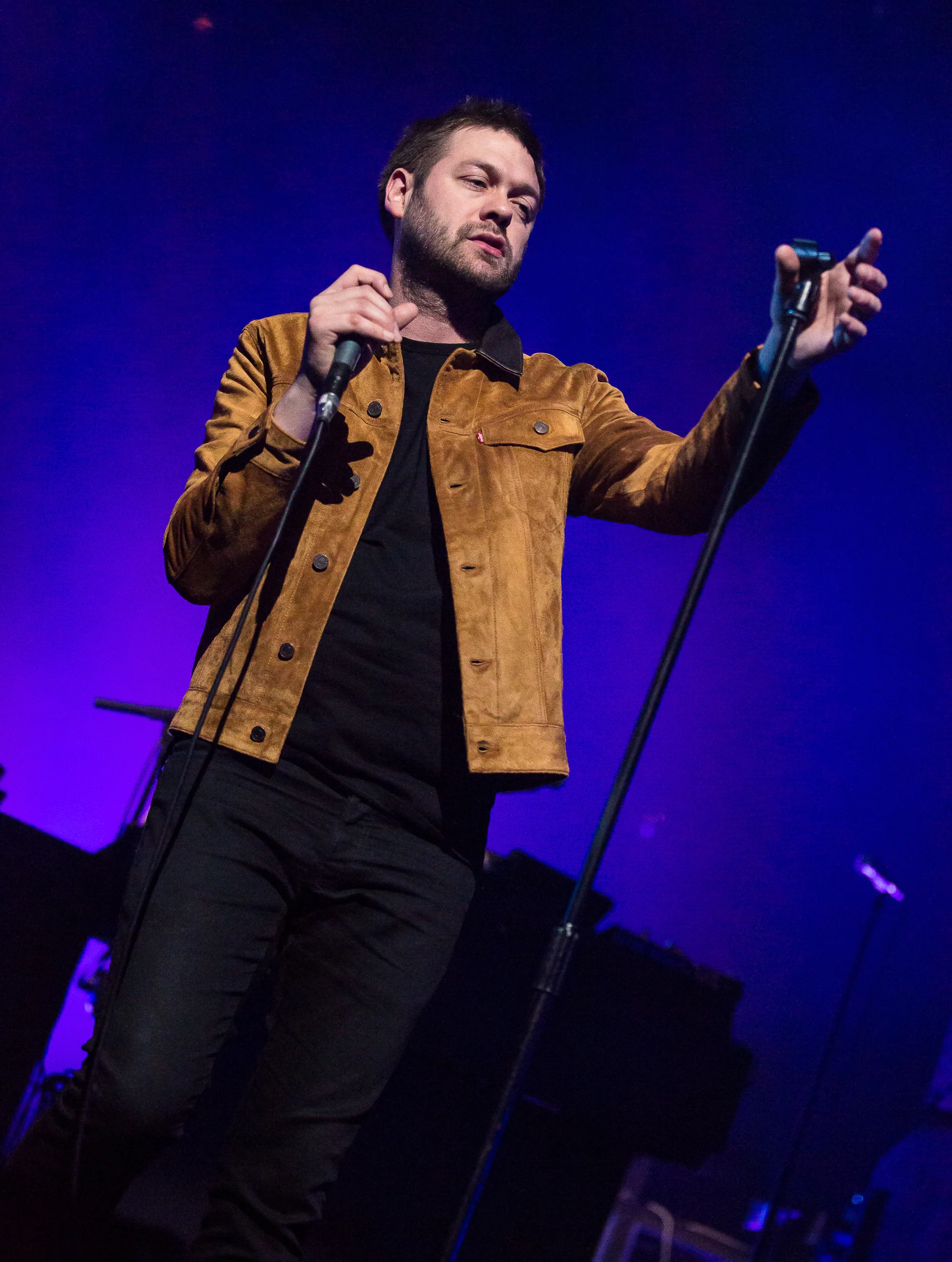 KASABIAN_010613_IGR1.jpg