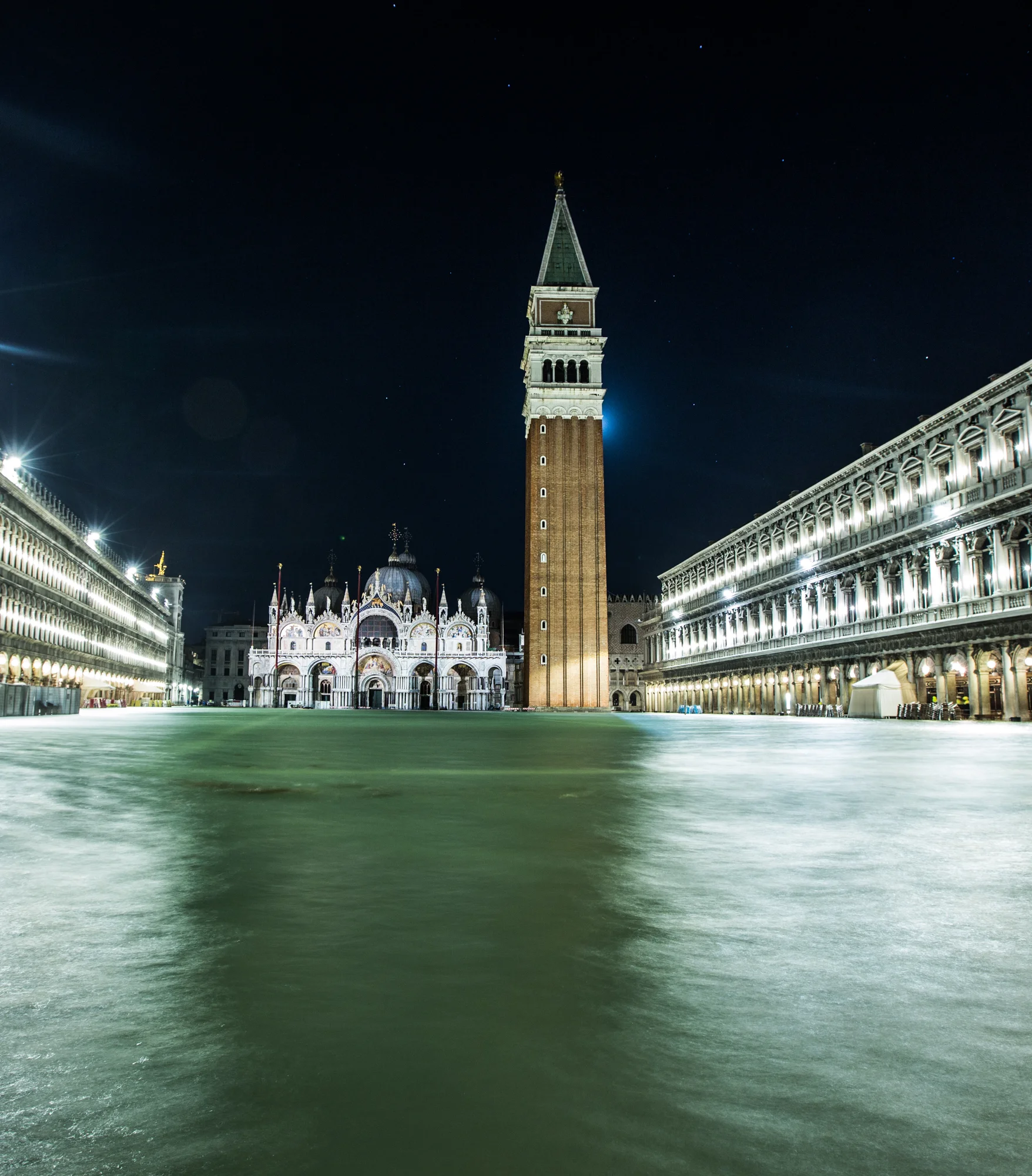 Piazza San Marco under water.jpg