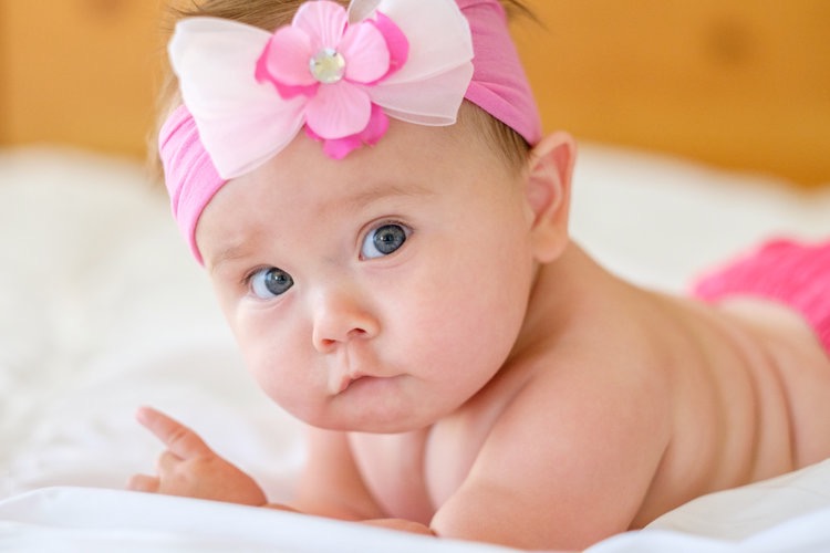 Instagram Message: Her dad is Filipino? Rowan will celebrate her first Constitution and Citizenship Day this Sunday. Check the blog for pinches.