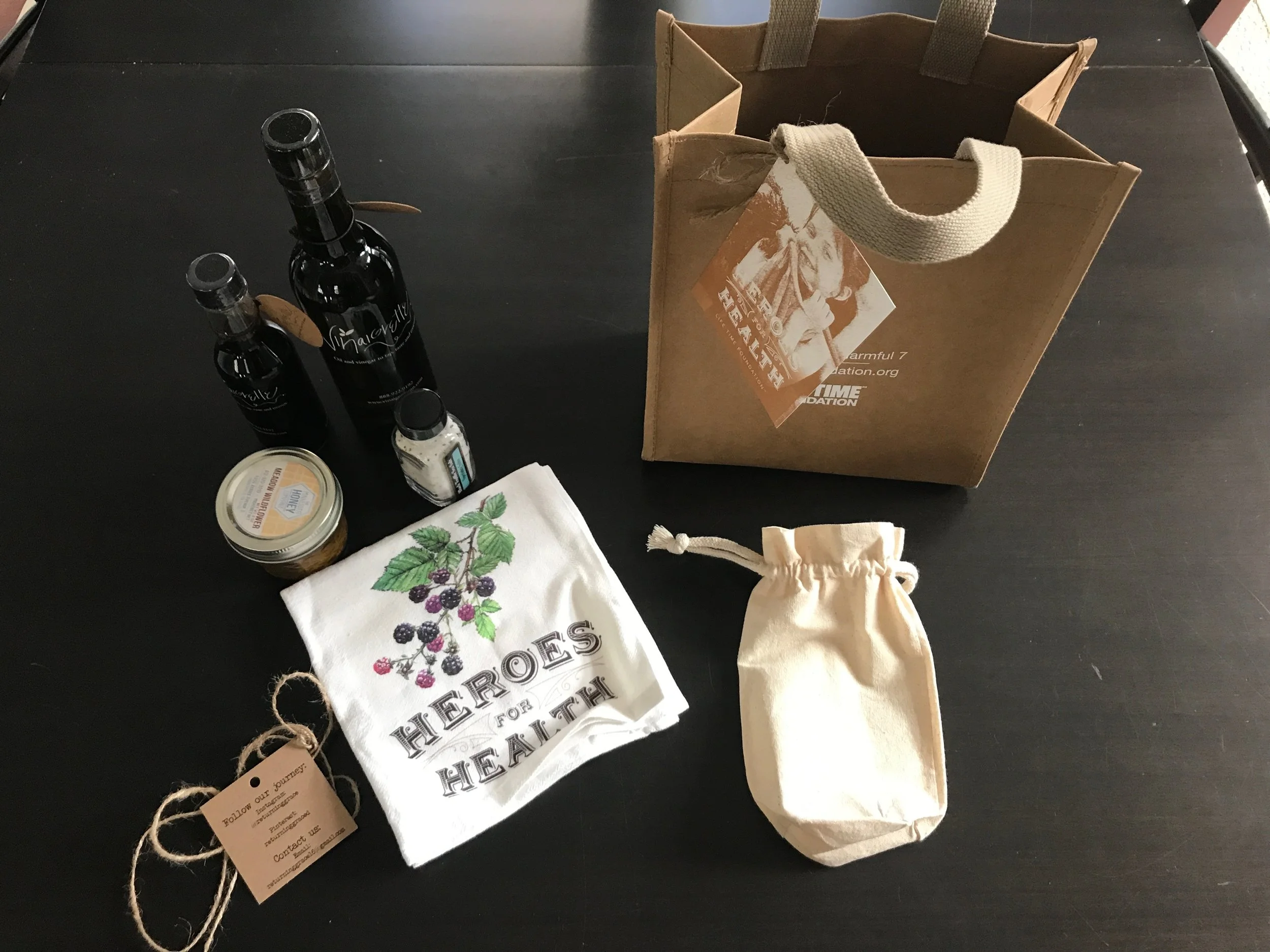 One of the best swag bags I ever received! The bag contained: local honey from my favorite honey company, Italian olive oil, blueberry vinegar, a tea towel and black truffle sea salt. YUM!