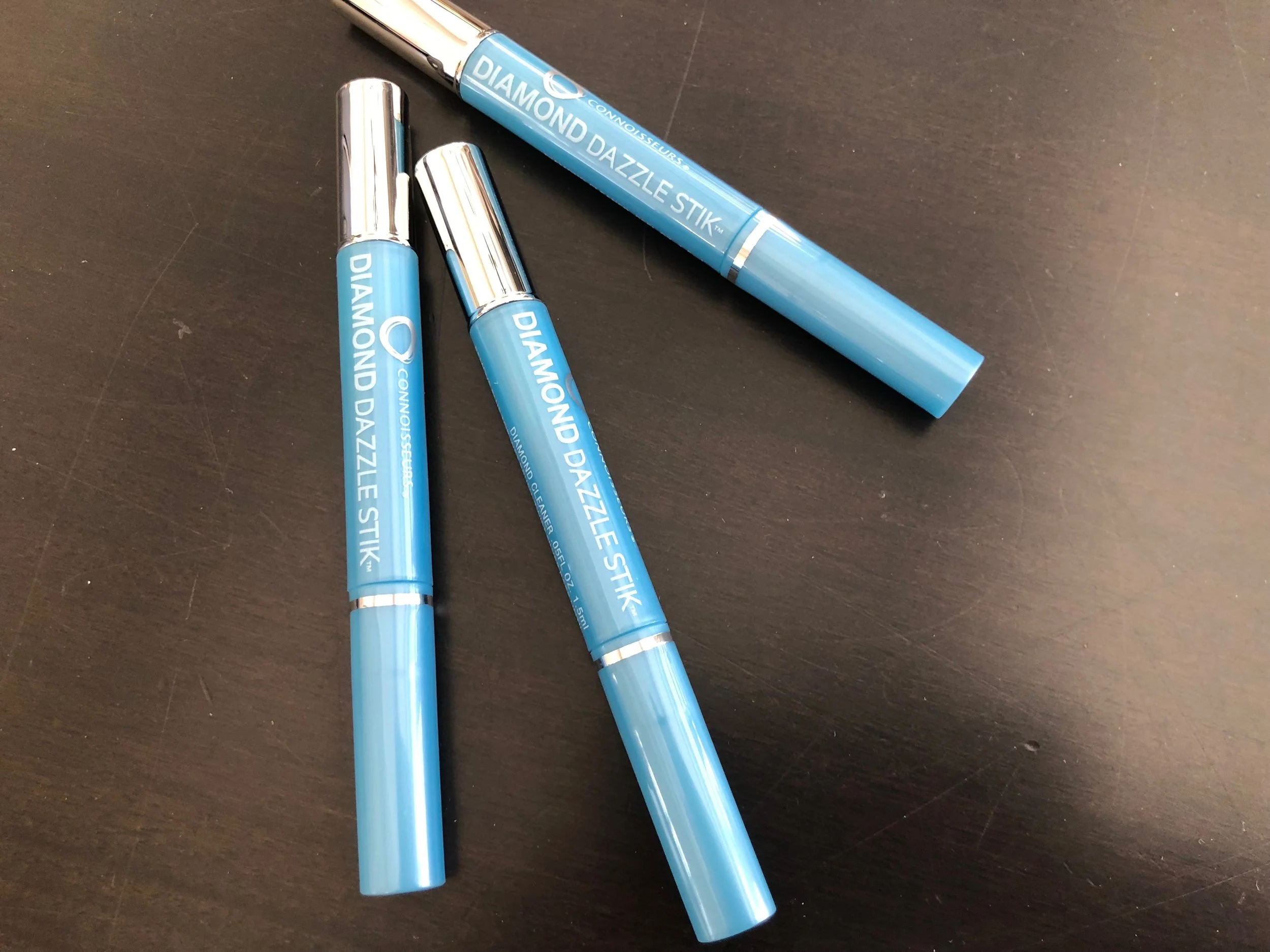 Christy, my manicurist at Spalon, gave me the tip on these pens. It is the easiest thing to use when you need your bling to sing. Shine up the jewels with these pens. I ordered them on Amazon and I'm slipping one of these in a cosmetic bag for one of my Valentines.