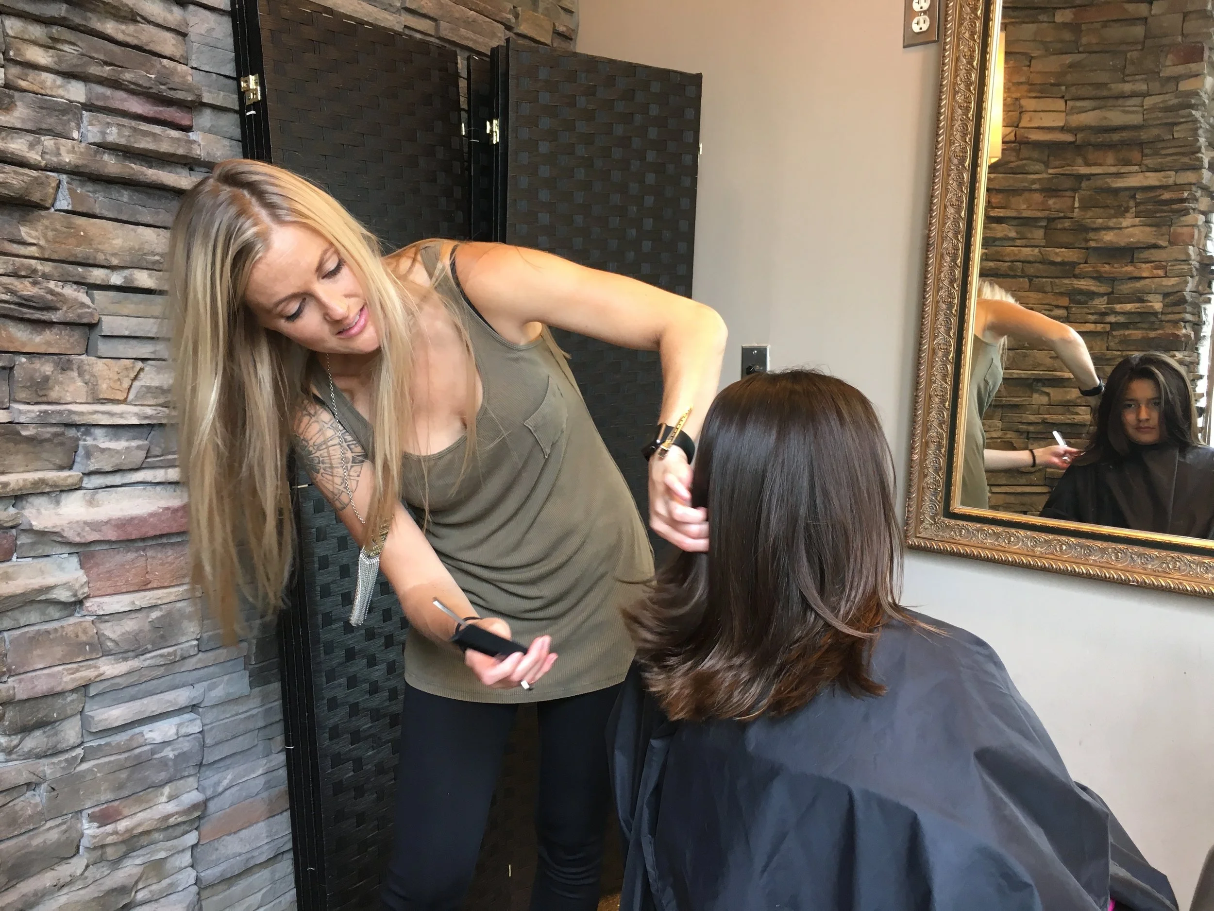 As you could see, my stylist is hot, talented and can be followed on Instagram as cybelestyles .
