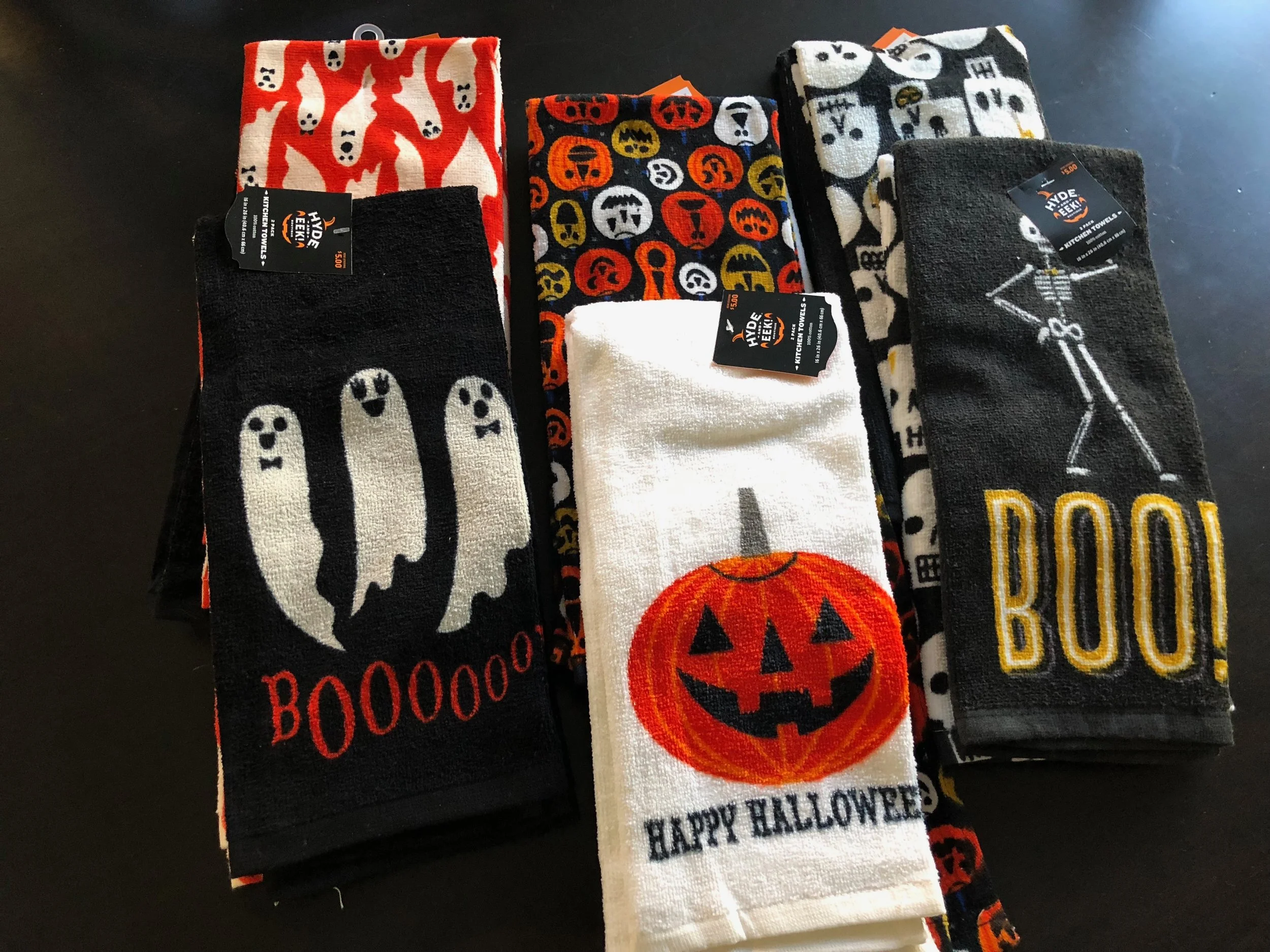 Six sets of kitchen towels all from Target.