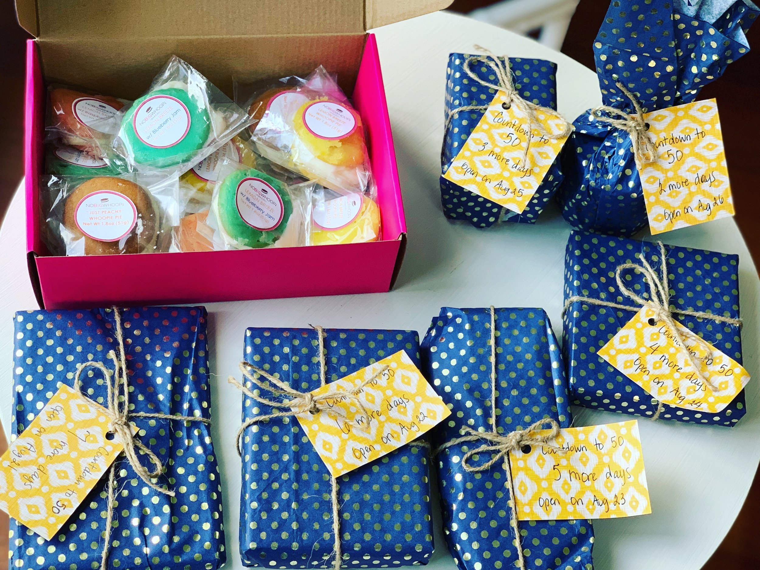 Last Wednesday, on August 21st, I received this whole lot. In addition to a dozen Whoopie Pies (Gift #1A) by No Big Whoop! Bakery, I received these six gifts. The instructions are to open one gift a day.