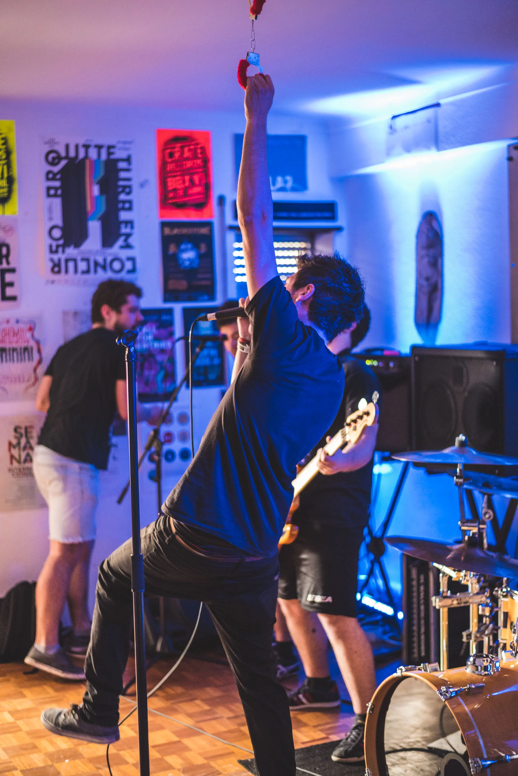 Caldas Late Night 20, In-The-Cisos