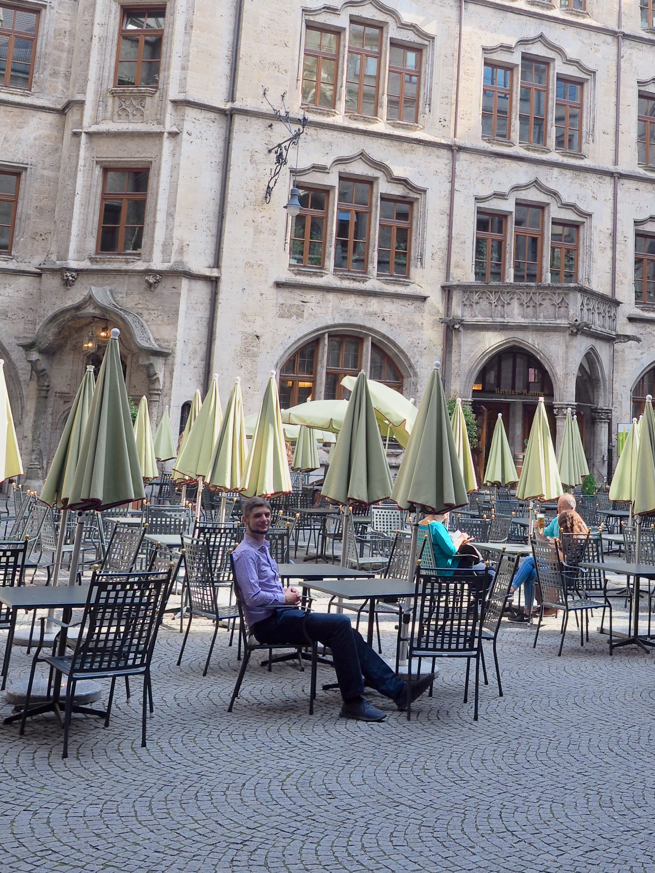 Neu Rathaus Courtyard