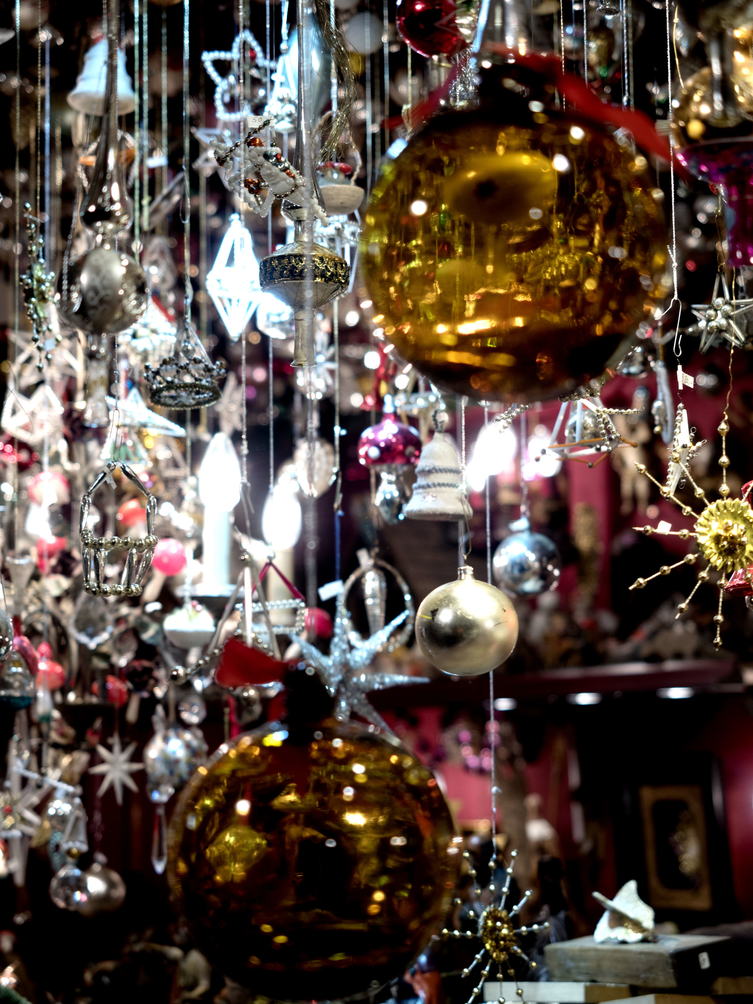  The colors of Christmas fill the stalls and overwhelm the senses. 