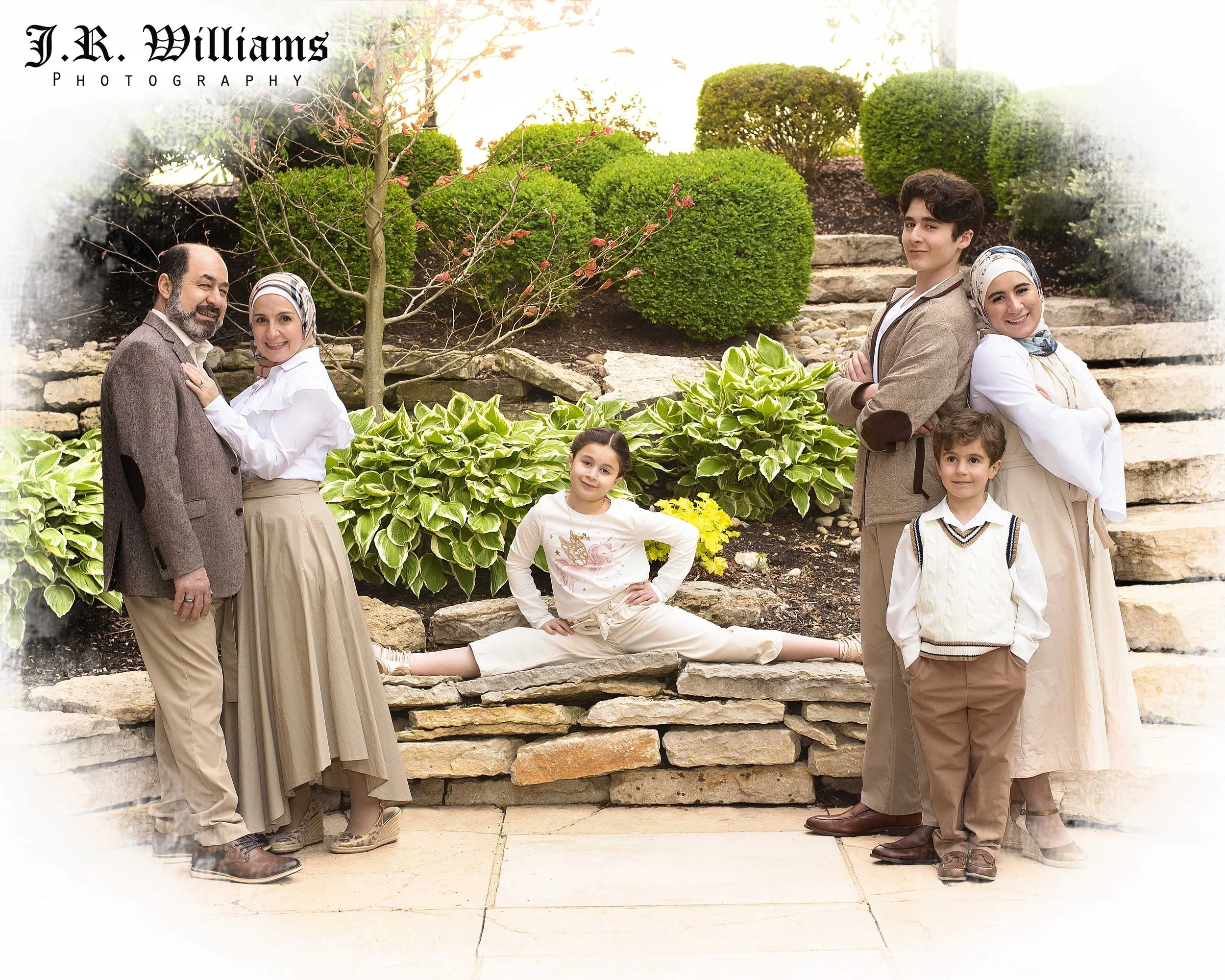 MODERN FAMILY POSE 8X10 VIGNETTE WITH LOGO_DSC0168.jpg