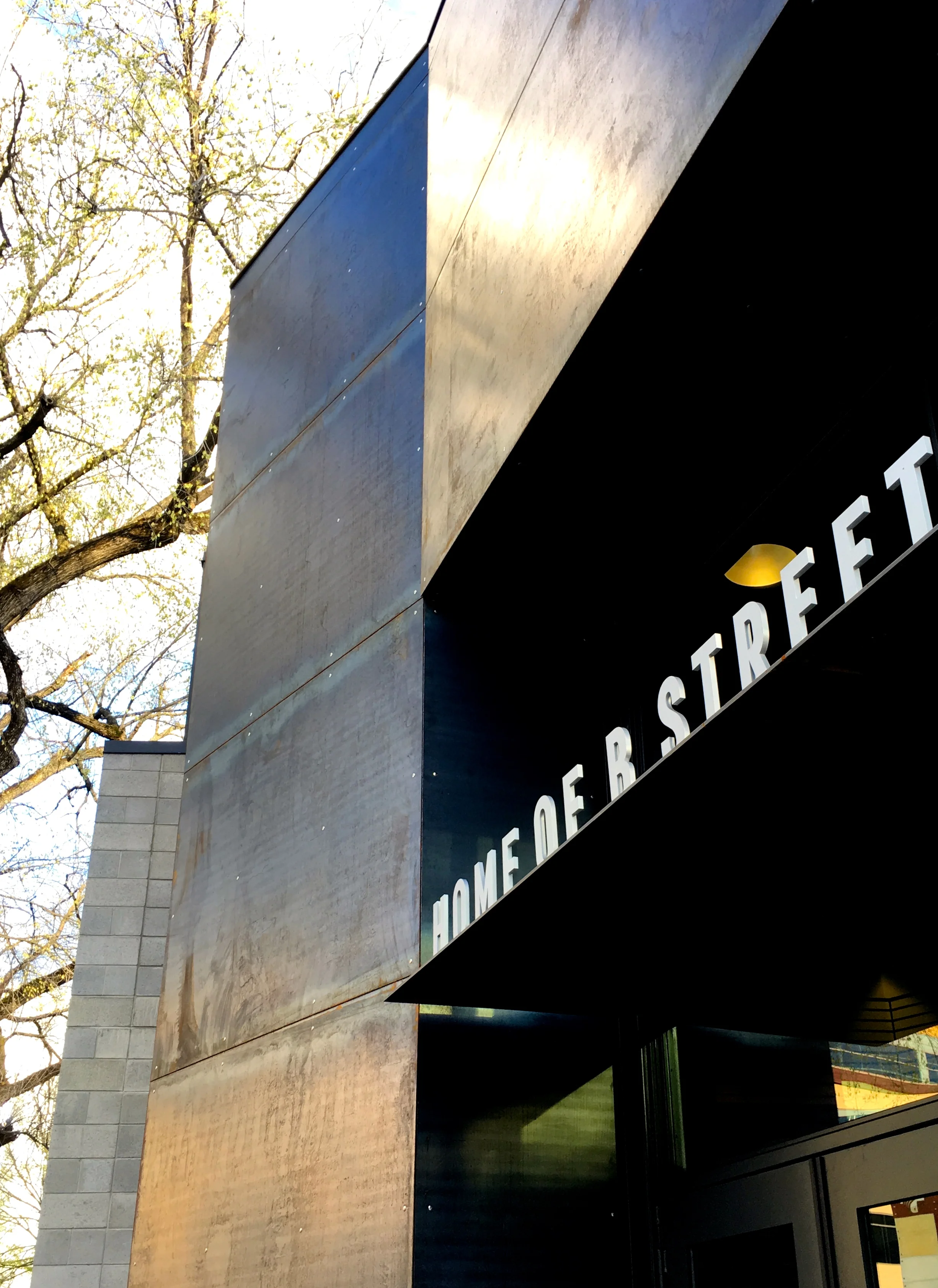 The Sofia -home of the B Street Theatre- is a two theatre complex with supporting rehearsal and office space, a restaurant, and an outdoor courtyard on an infill site in Sacramento’s historic Midtown neighborhood. Along with the venerable B Street Theatre, the venue is also home to the Sacramento Children’s Theatre and it hosts regular concerts and lectures.