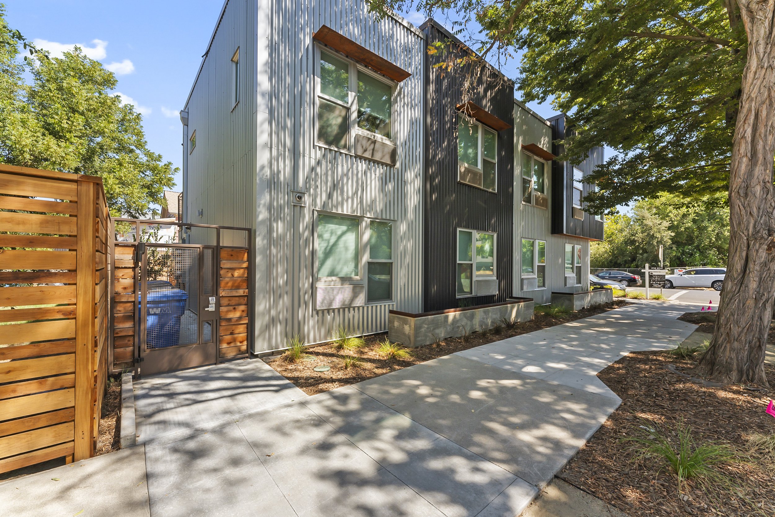 230 13th St & c Photos (18).JPG
