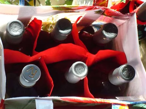 xmas-inside-wine-bag.jpg