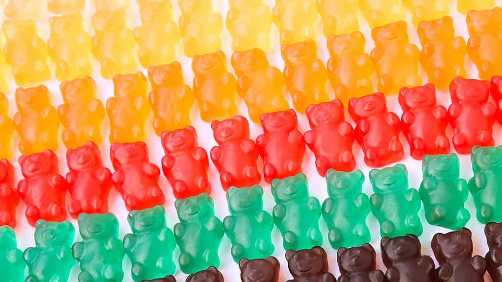 rows_of_vitamin_gummies.jpg