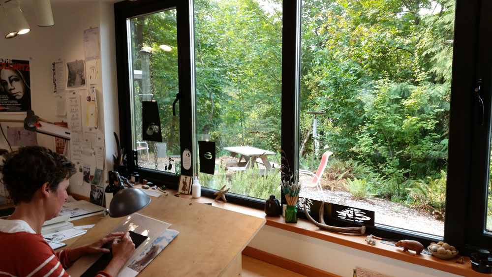 NikkiM-studio7-sm.jpg