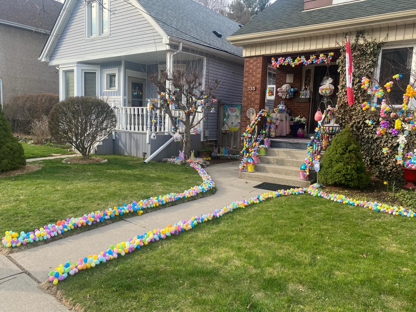On the Cat Woman&rsquo;s Kitty visit route today!  A VERY festive Easter display indeed!  #hamiltonontario #happyeaster #chocolatechocolateandmorechocolate