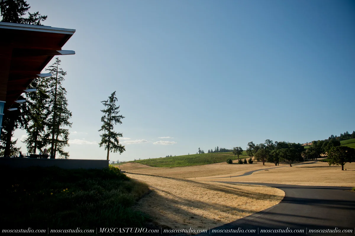 00001-MoscaStudio-Red-Ridge-Farms-Oregon-Wedding-Photography-20150822-SOCIALMEDIA.jpg