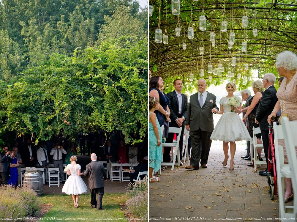 00287-MoscaStudio-Red-Ridge-Farms-Oregon-Wedding-Photography-20150822-SOCIALMEDIA.jpg