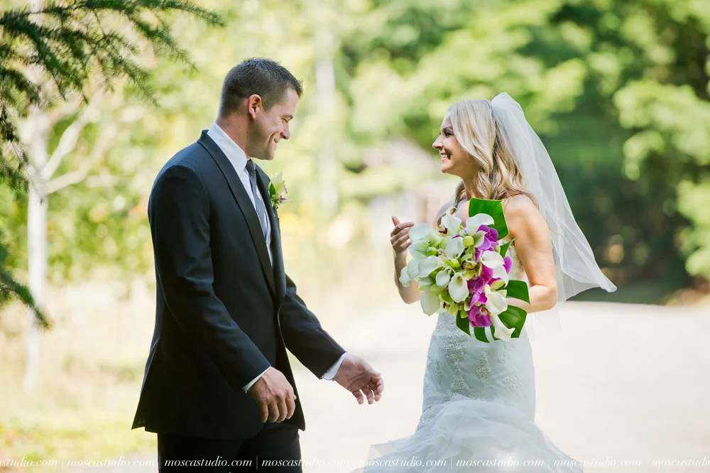 0024-moscastudio-gorge-crest-vineyard-wedding-photography-abraham-rebecca-81714.jpg