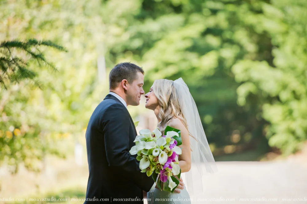 0025-moscastudio-gorge-crest-vineyard-wedding-photography-abraham-rebecca-81714.jpg