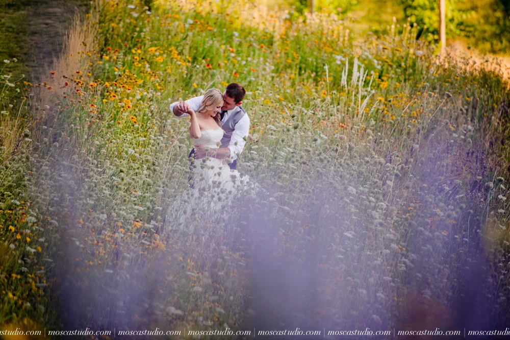 0144-moscastudio-gorge-crest-vineyard-wedding-photography-abraham-rebecca-81714.jpg