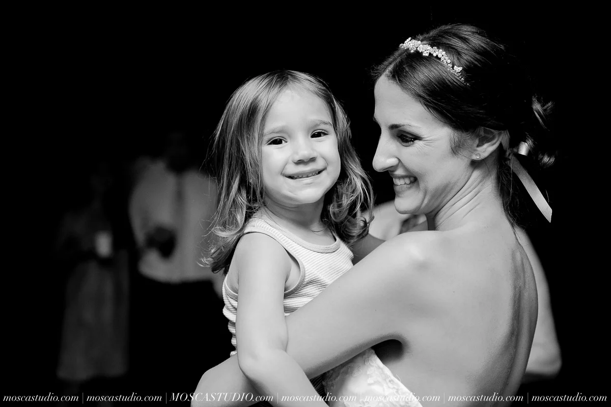 01920-MoscaStudio-LaurellBryce-Ramekins-Culinary-School-Sonoma-California-Wedding-20150919-SOCIALMEDIA-SOCIALMEDIA.jpg
