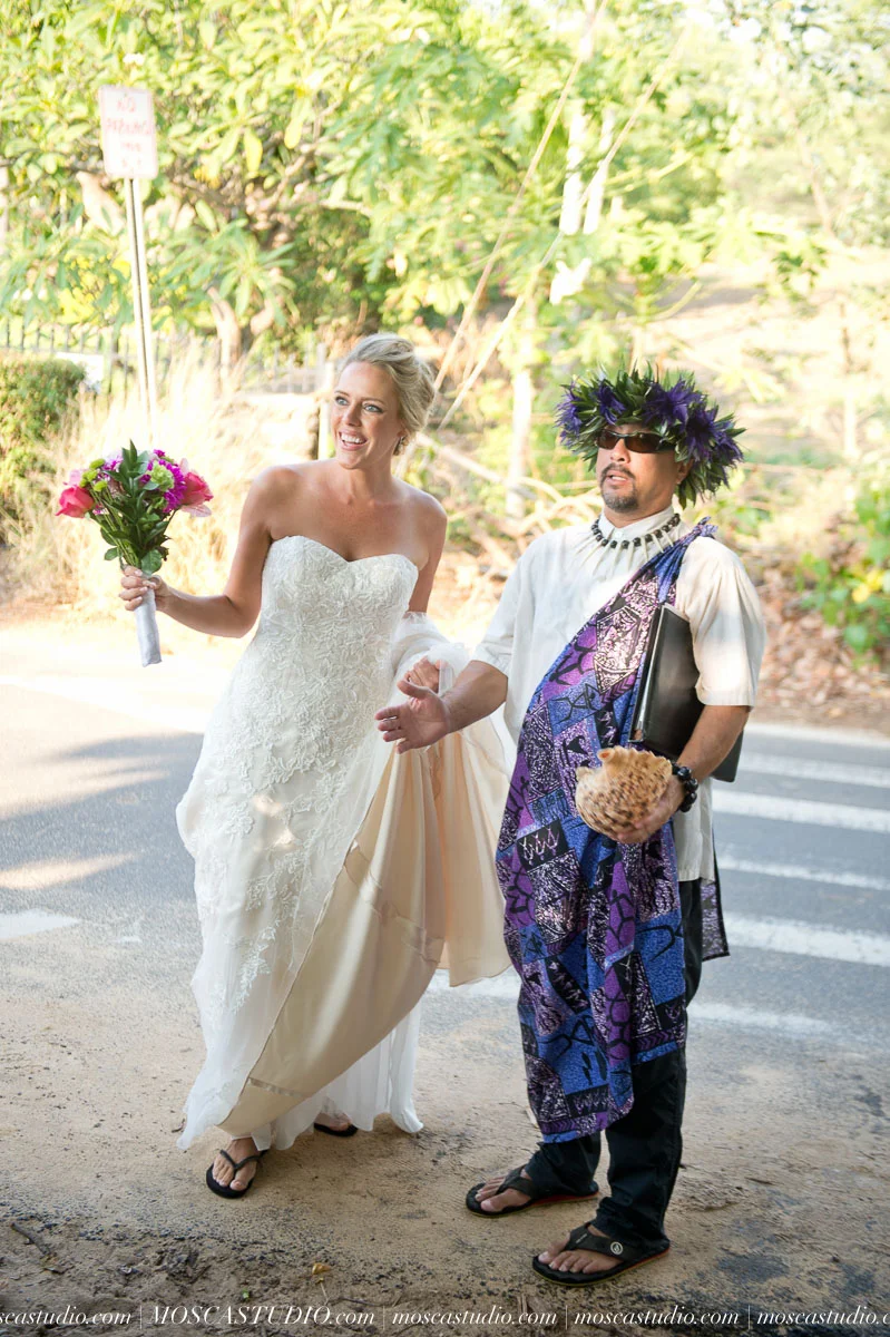 00037-MoscaStudio-AprilRyan-Maui-Hawaii-Wedding-Photography-20151009-SOCIALMEDIA.jpg