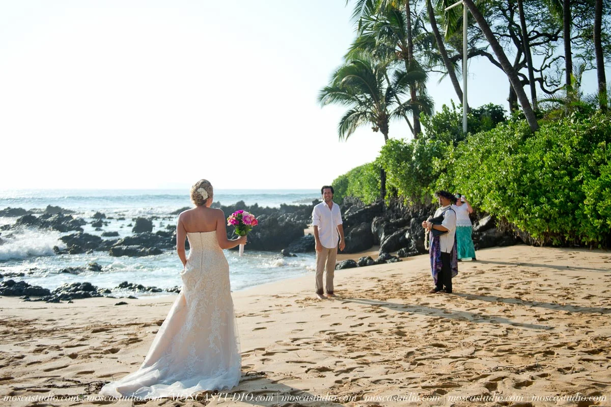 00083-MoscaStudio-AprilRyan-Maui-Hawaii-Wedding-Photography-20151009-SOCIALMEDIA.jpg
