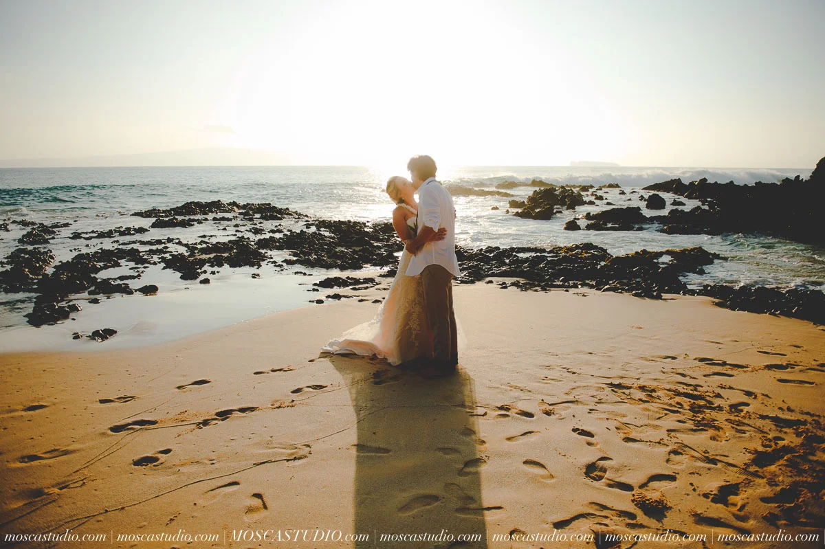 00444-MoscaStudio-AprilRyan-Maui-Hawaii-Wedding-Photography-20151009-SOCIALMEDIA.jpg