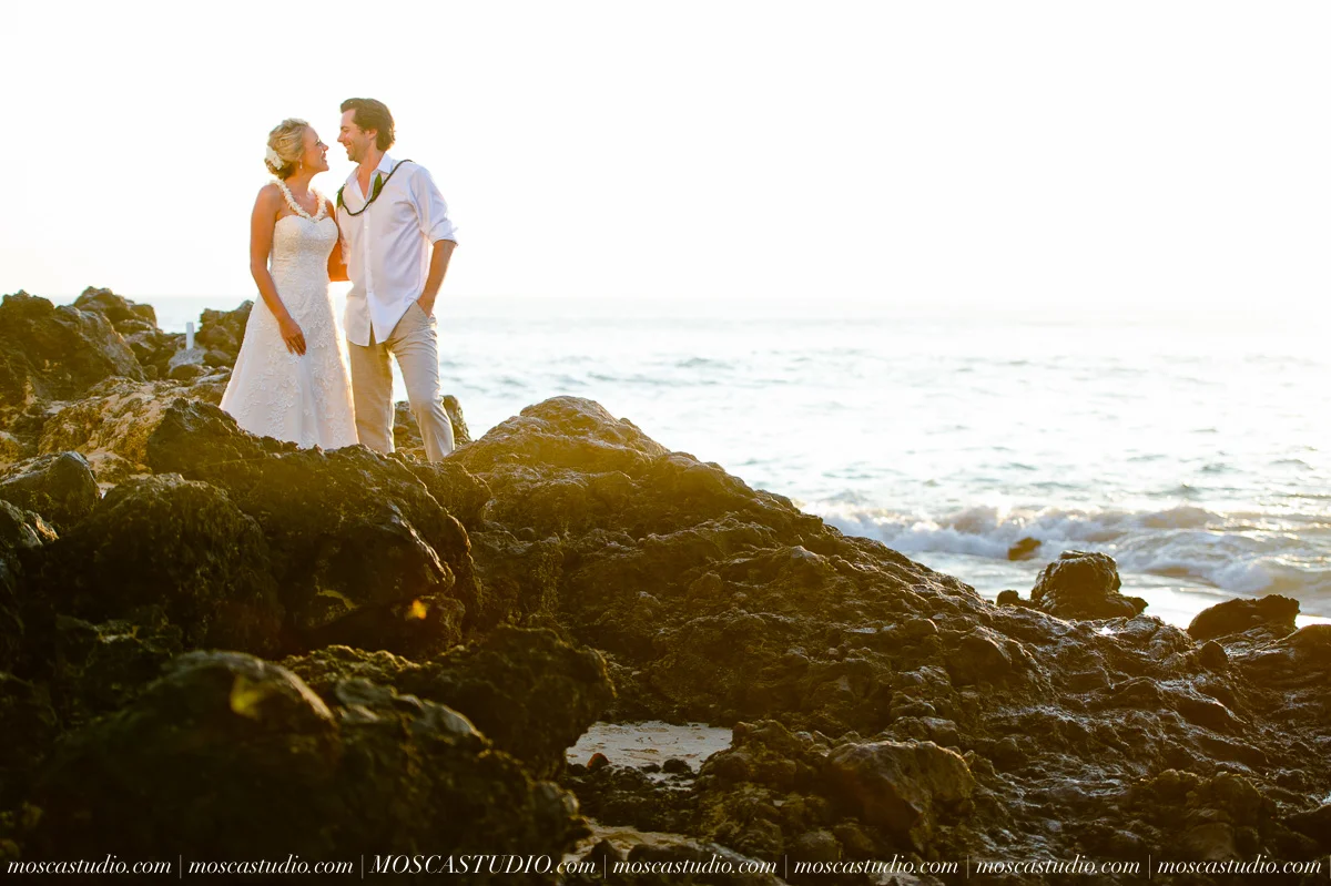 00516-MoscaStudio-AprilRyan-Maui-Hawaii-Wedding-Photography-20151009-SOCIALMEDIA.jpg