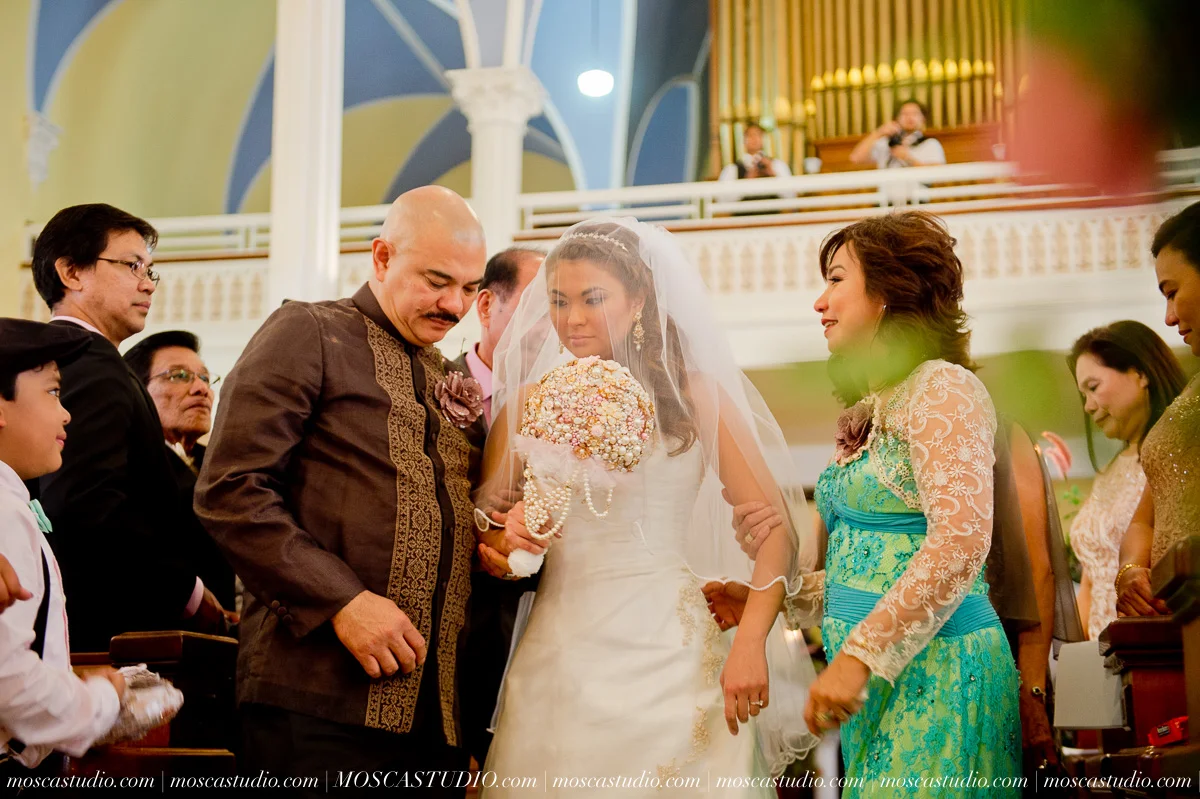0566-MoscaStudio-Mt-Hood-Bed-and-Breakfast-Wedding-Photography-20150718-SOCIALMEDIA.jpg