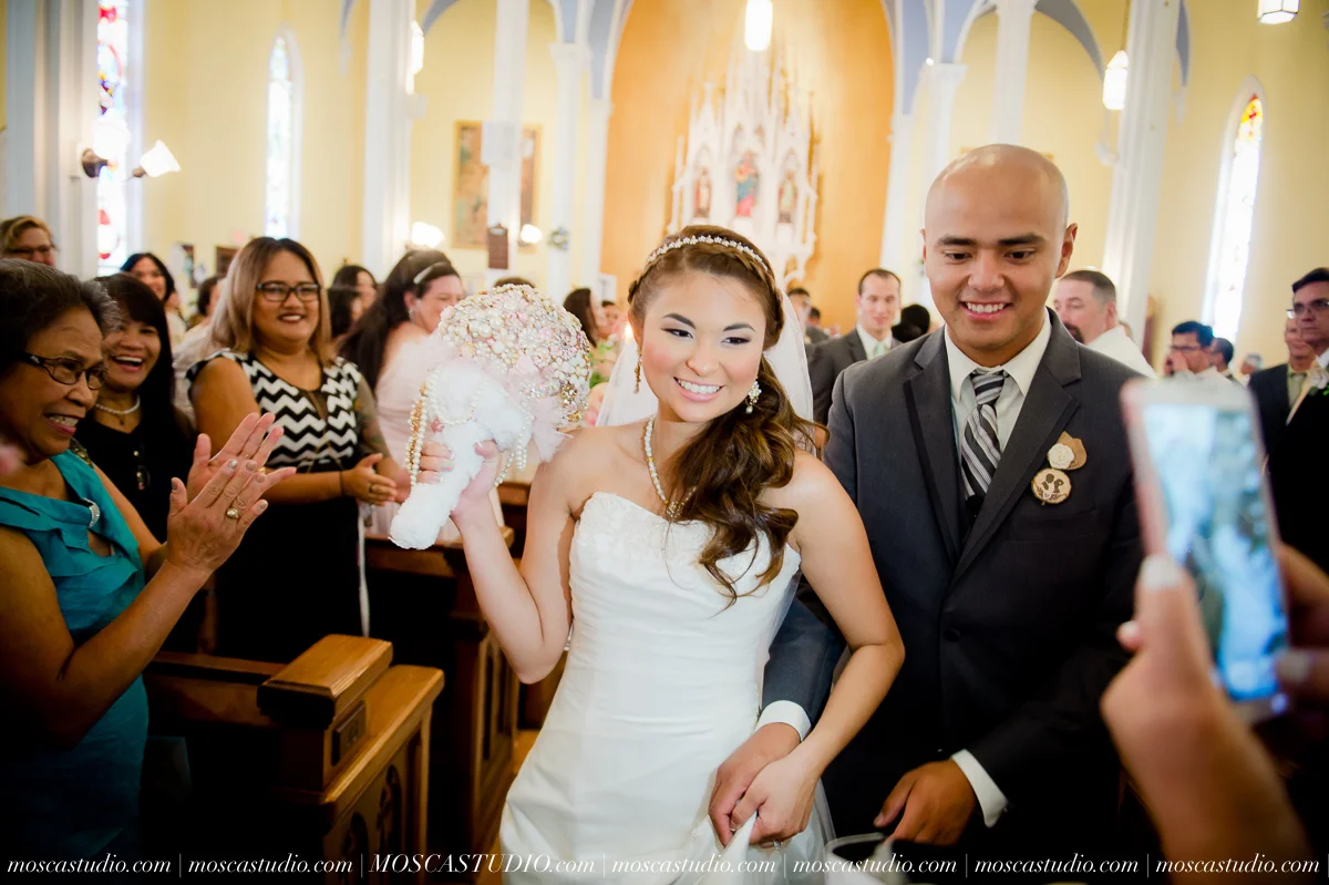 0792-MoscaStudio-Mt-Hood-Bed-and-Breakfast-Wedding-20150718-SOCIALMEDIA.jpg
