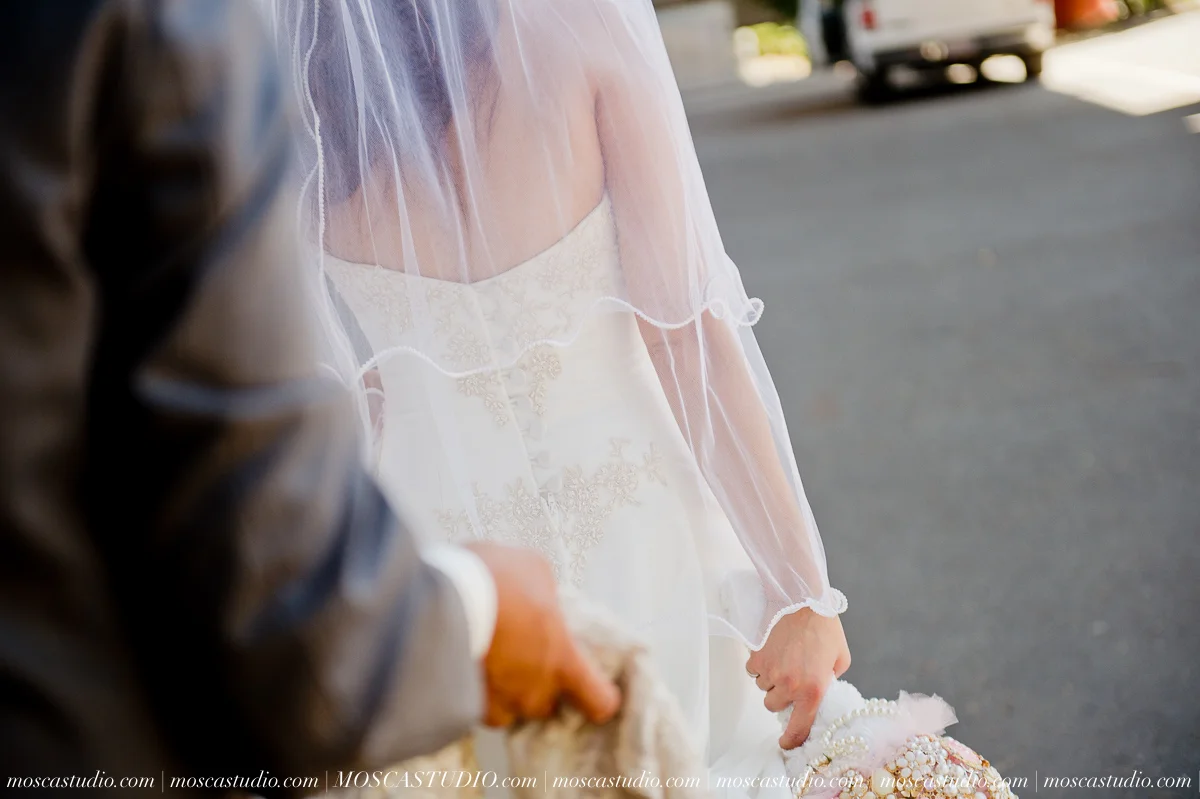 1183-MoscaStudio-Mt-Hood-Bed-and-Breakfast-Wedding-Photography-20150718-SOCIALMEDIA.jpg