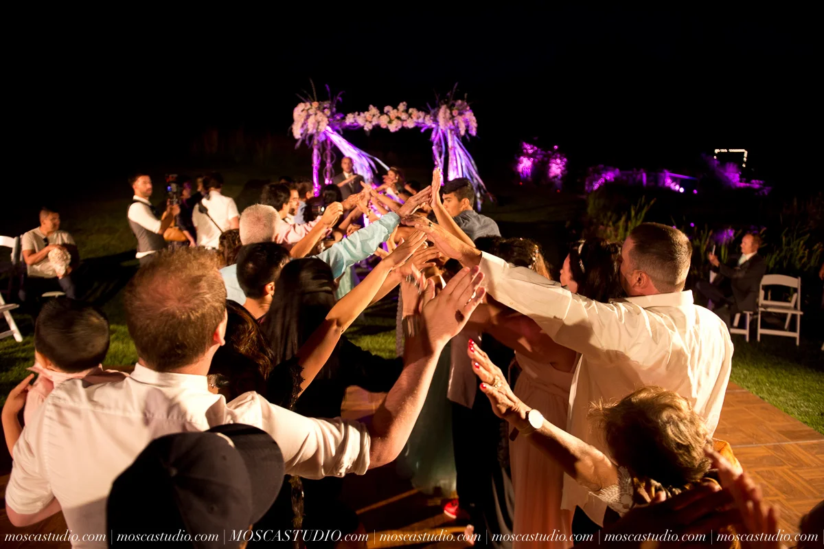 2160-MoscaStudio-Mt-Hood-Bed-and-Breakfast-Wedding-Photography-20150718-SOCIALMEDIA.jpg
