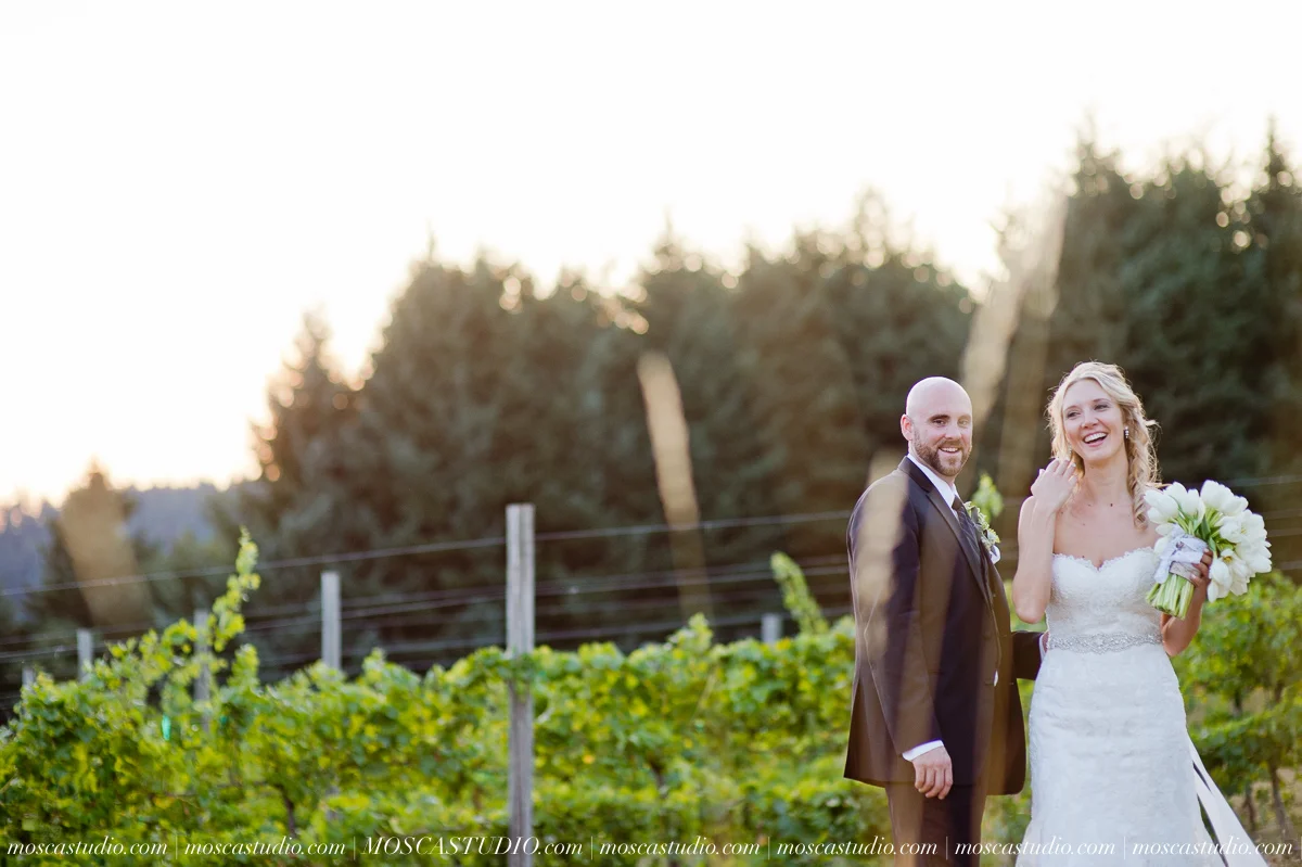 8359-MoscaStudio-Gorge-Crest-Vineyard-Wedding-Photography-20150801-SOCIALMEDIA.jpg