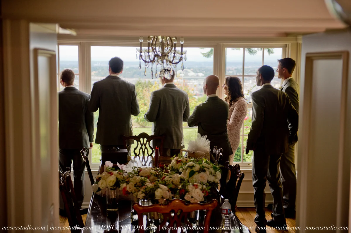 0012-MoscaStudio-Portland-Wedding-Photography-20150808-SOCIALMEDIA.jpg