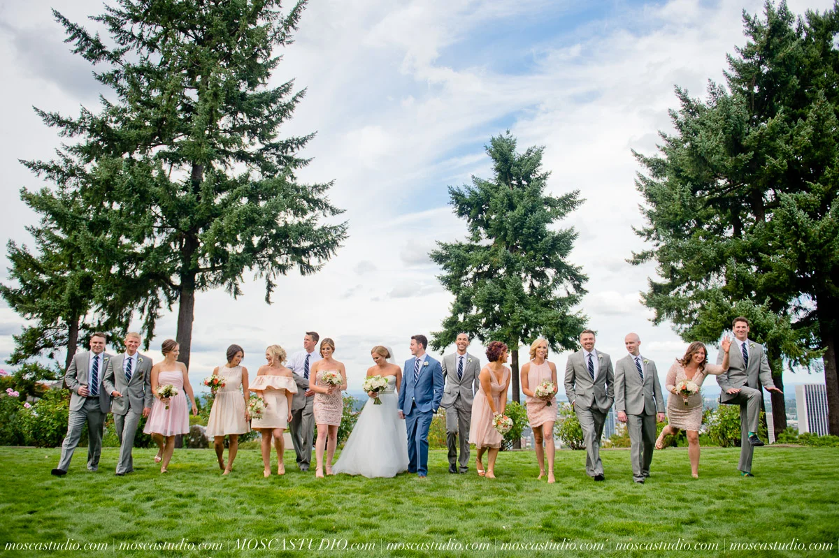 0034-MoscaStudio-Portland-Wedding-Photography-20150808-SOCIALMEDIA.jpg